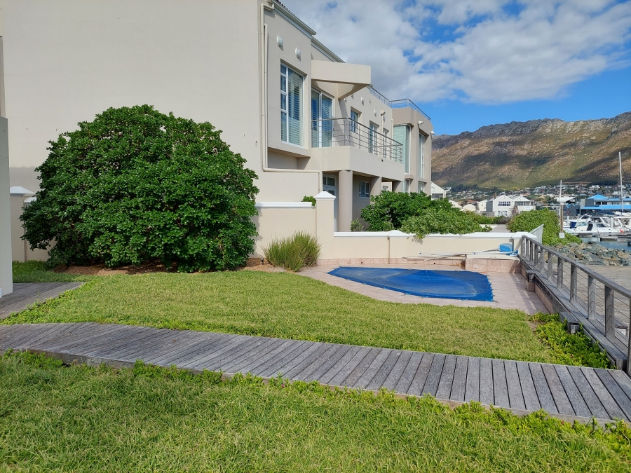 3 Bedroom Property for Sale in Harbour Island Western Cape